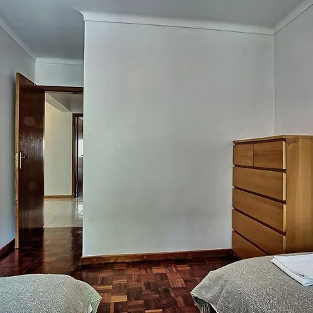 Cristo Rei Gaerten Apartment